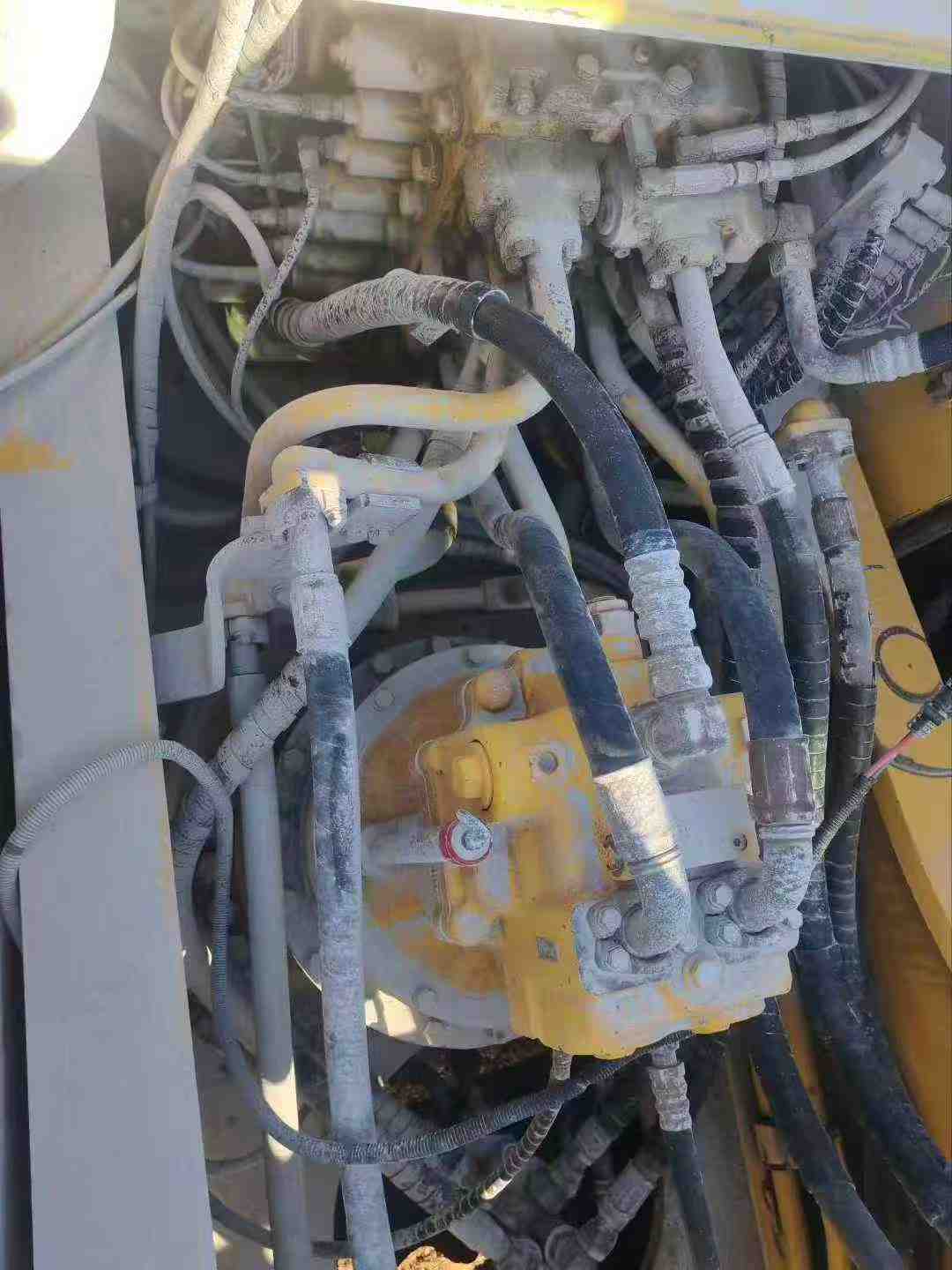 Used Komatsu PC300 Excavator 2016 Model / 4