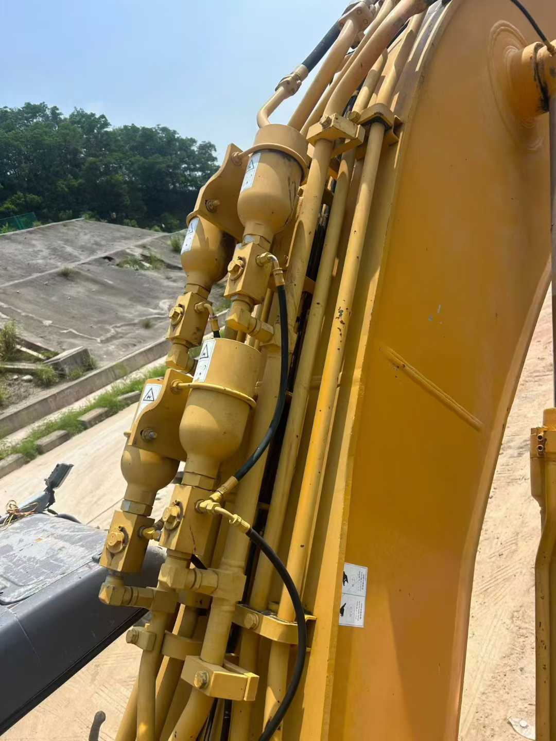 Used Kato HD1430V Excavator 2016 Model / 4