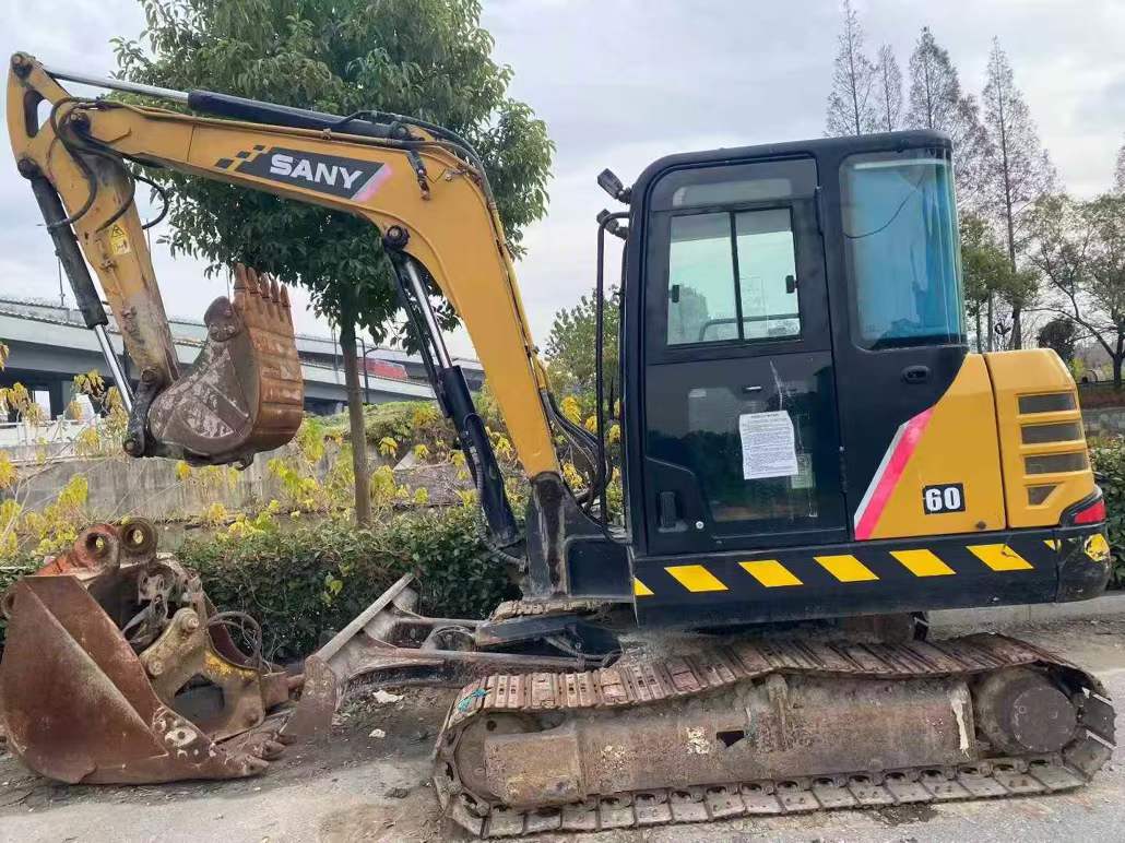 Used Sany SY55 Excavator 2020 Model / 3