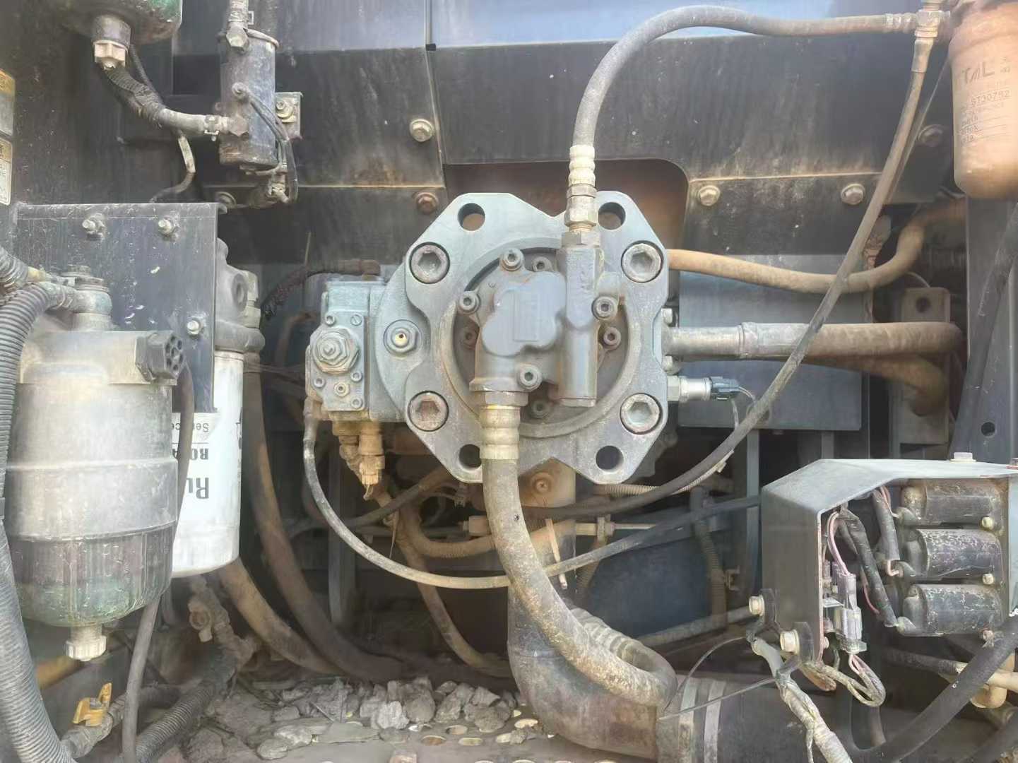 Used Sumitomo SH200A5 Excavator 2013 Model / 8