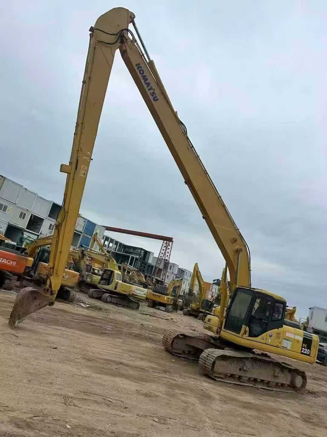 Used Komatsu PW220-7 Excavator 2016 Model / 2