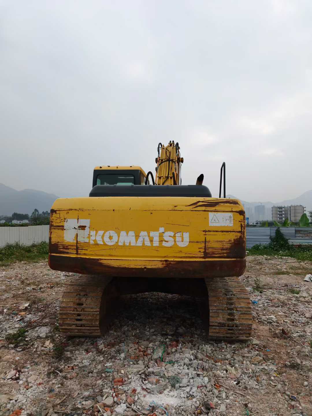 Used Komatsu PW200-7 Excavator 2016 Model / 3