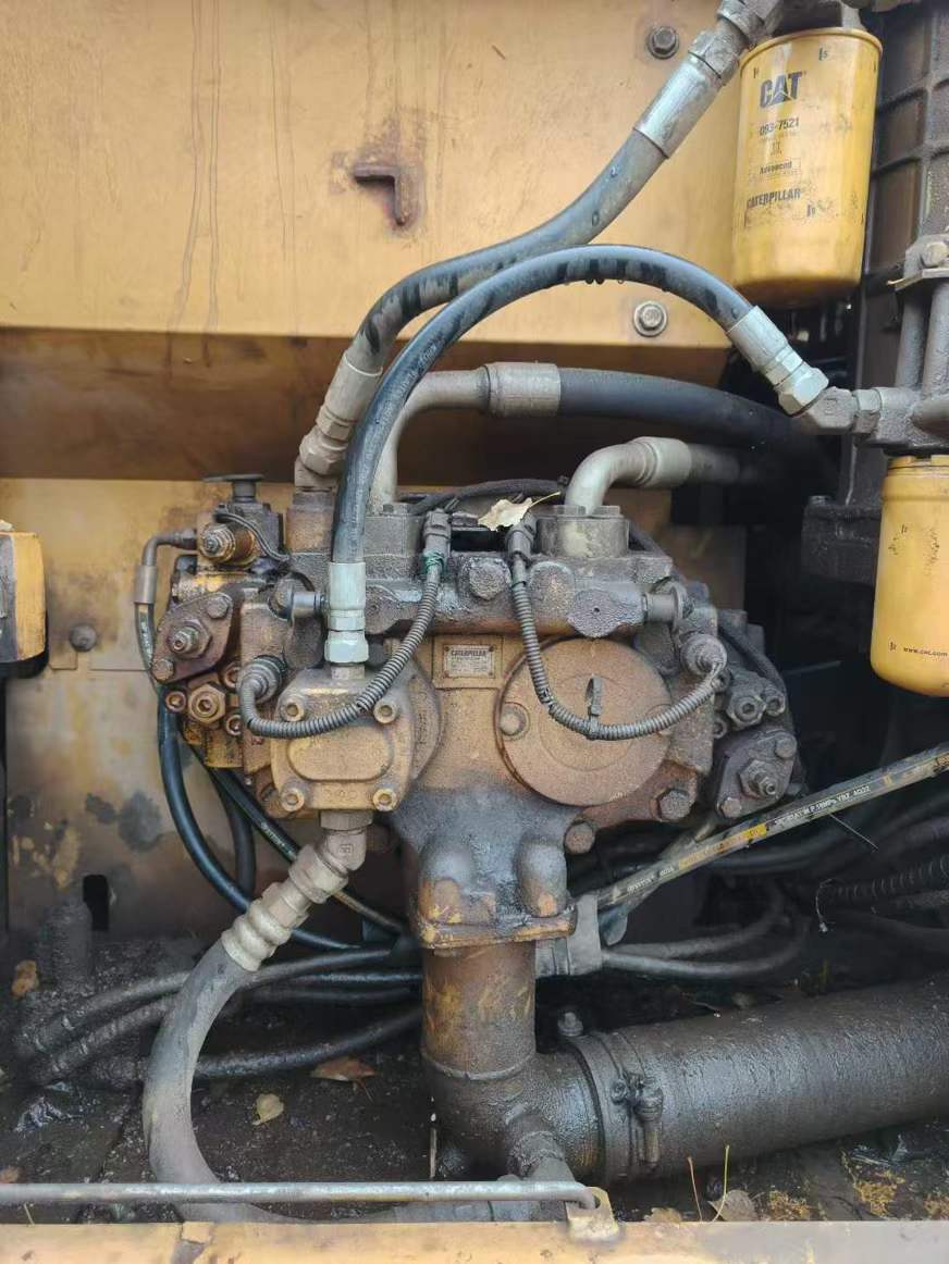 Used Caterpillar 320D Excavator 2016 Model / 4