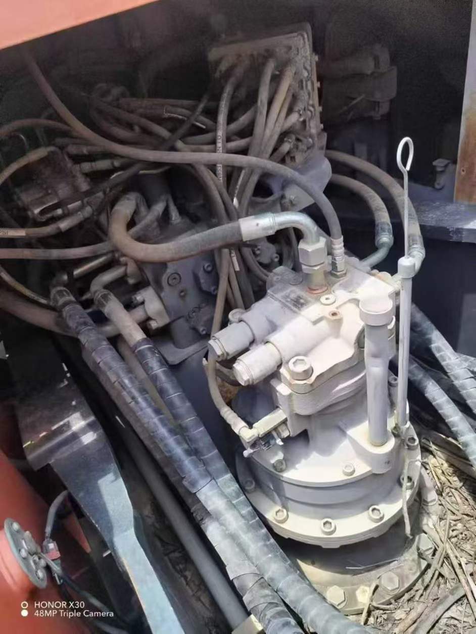 Used Hitachi ZAXIS200 Excavator 2017 Model / 2