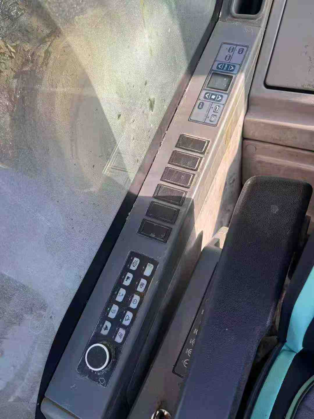 Used XCMG XE80D Excavator 2021 Model / 4