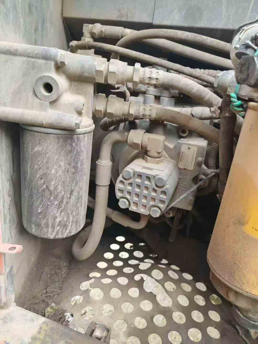 Used Hitachi ZX130-5A Excavator 2017 Model / 3