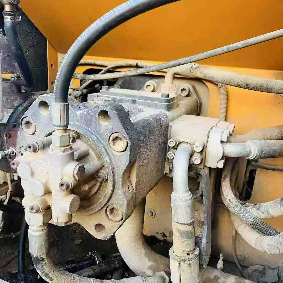 Used Sany SY215W Excavator 2016 Model / 4