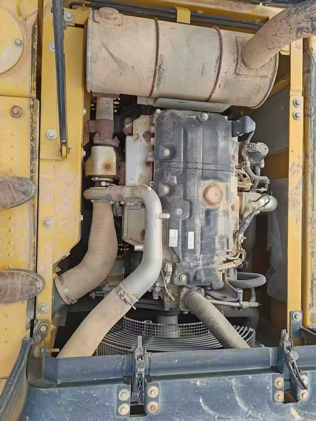 Used Sany SY200C Excavator 2020 Model / 3