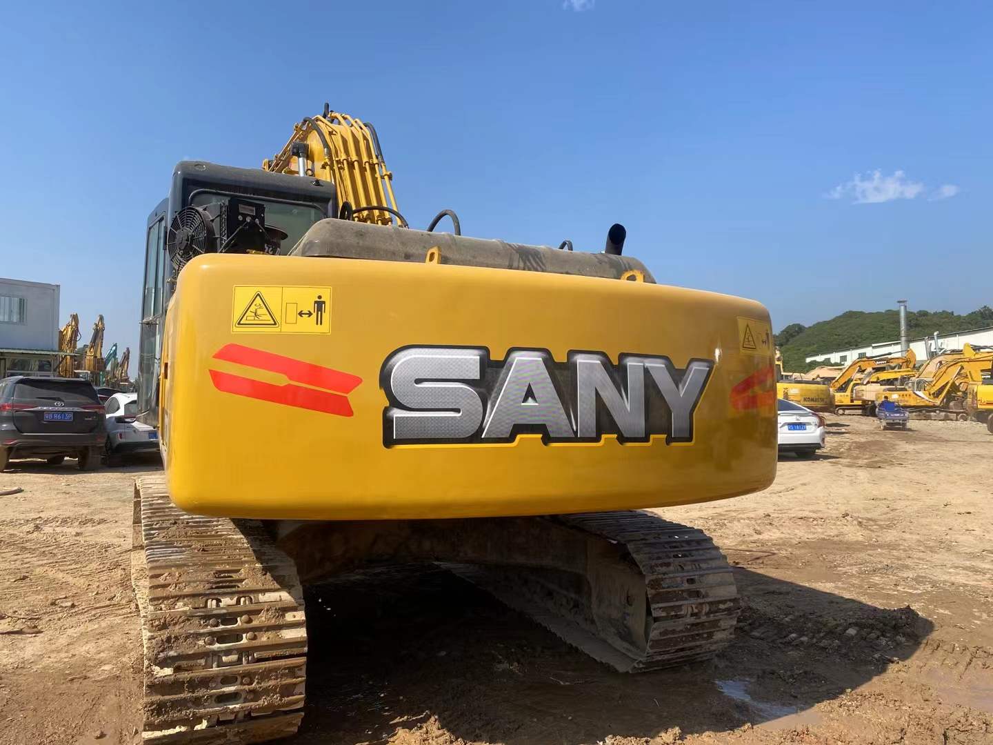 Used Sany SY215C-8S Excavator 2016 Model / 4