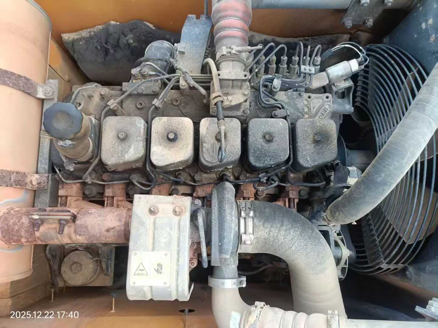 Used Hyundai R215-7 Excavator 2016 Model / 4