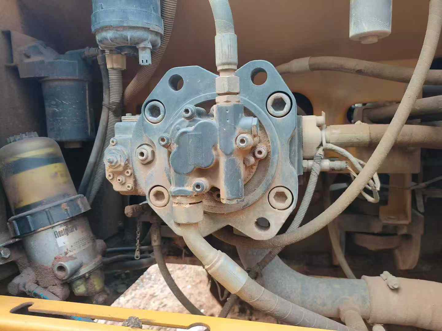 Used XCMG XE270GK Excavator 2020 Model / 3