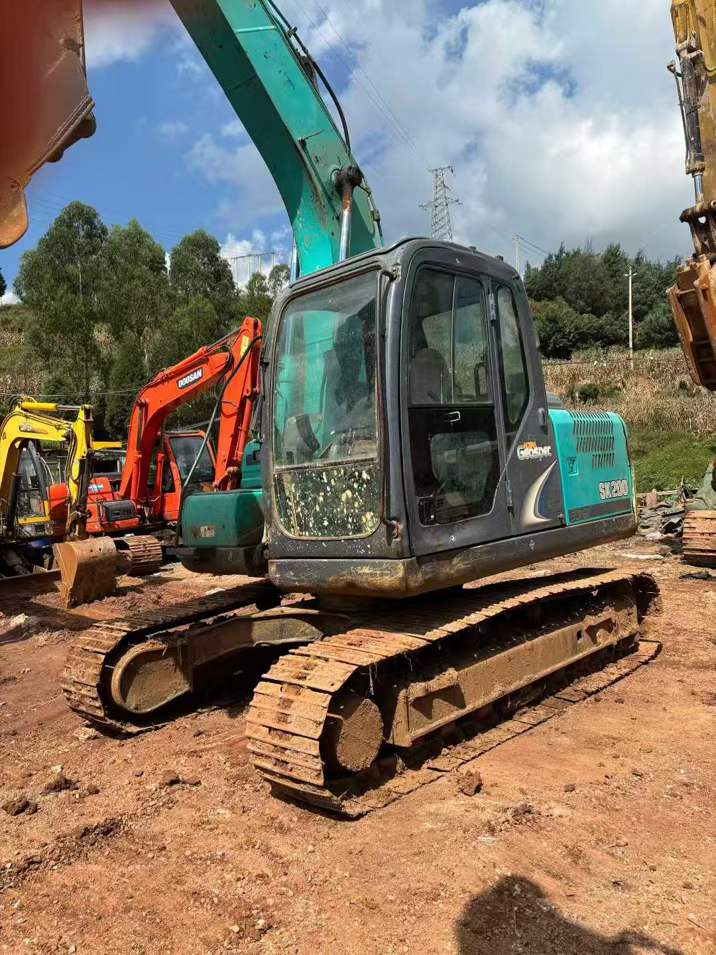 Used Kobelco SK140 Excavator 2014 Model / 2