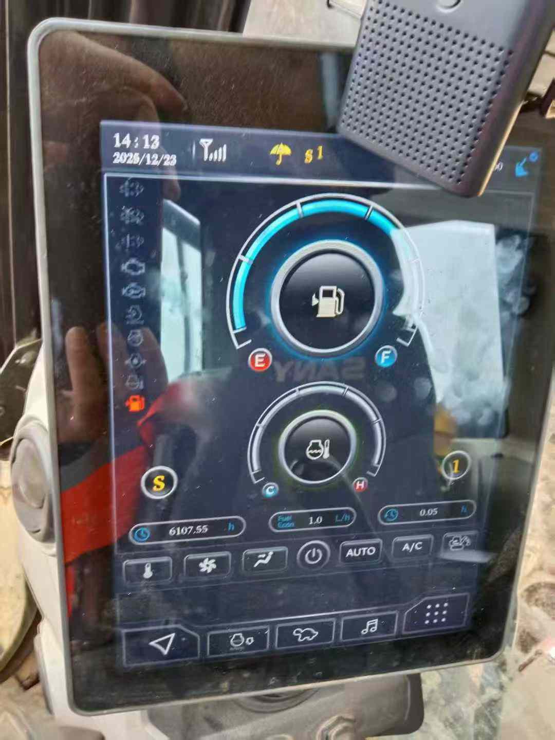 Used Sany SY205H Excavator 2021 Model / 3