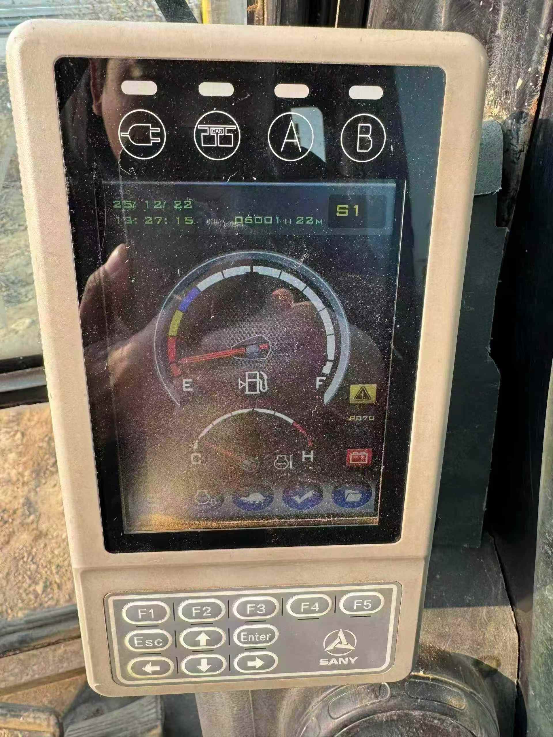 Used Sany SY135 Excavator 2017 Model / 9