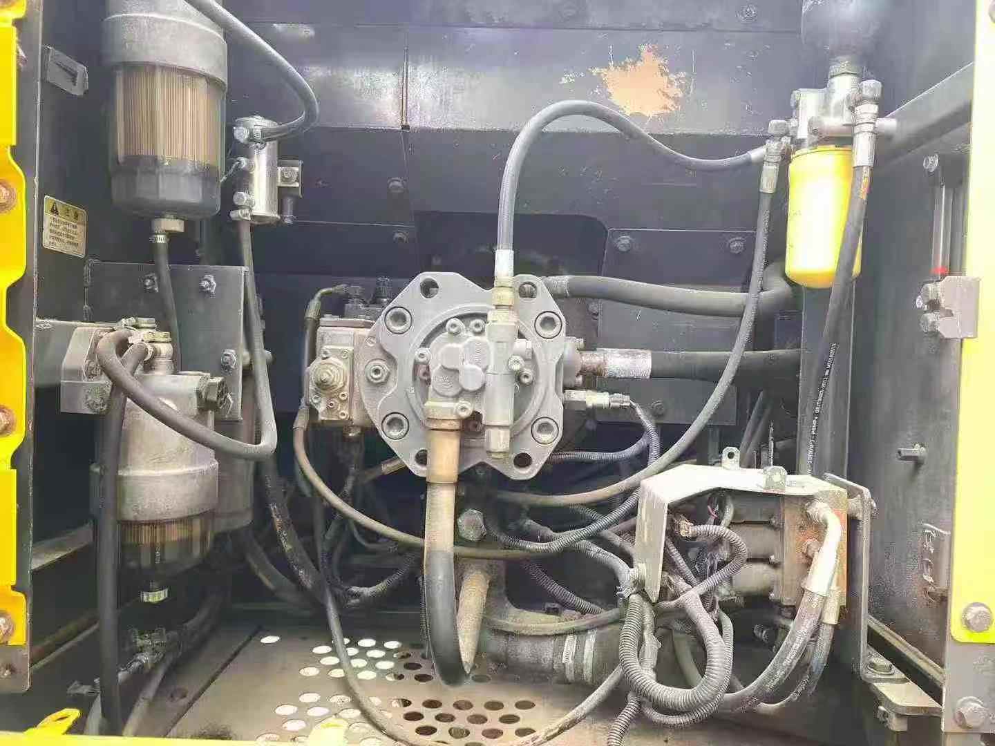 Used Sumitomo SH210A5 Excavator 2016 Model / 9