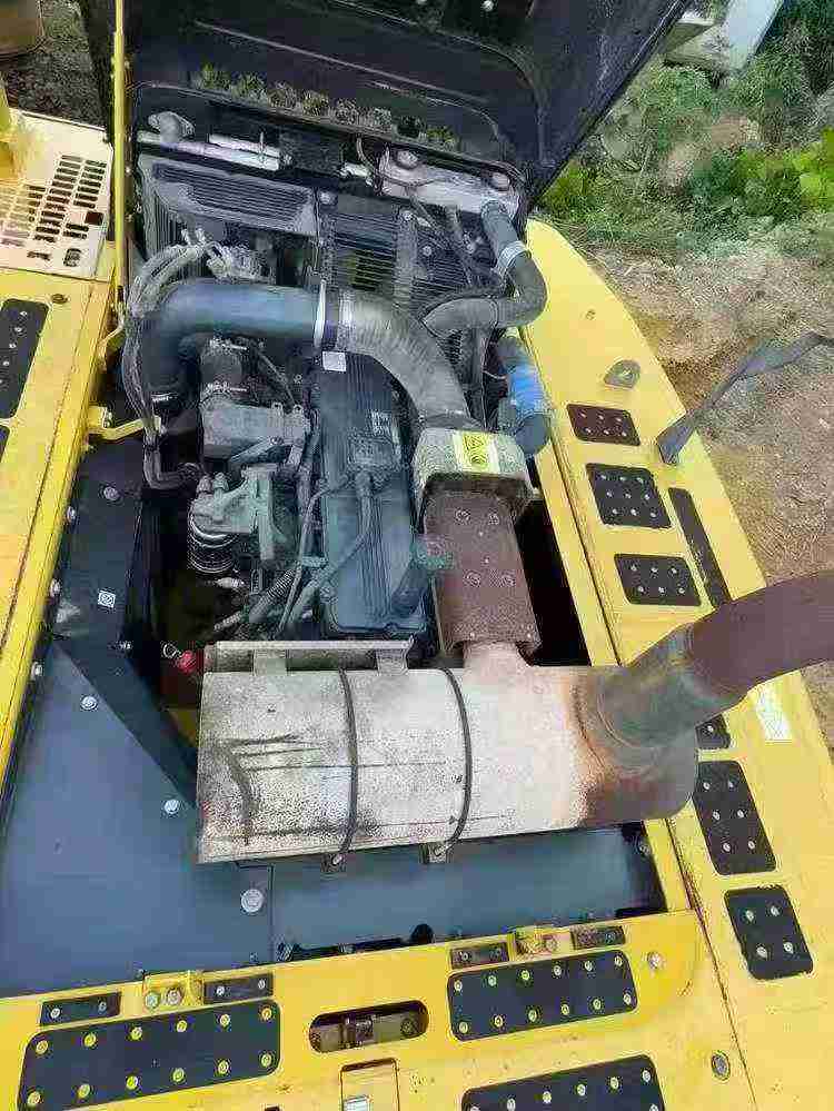 Used Komatsu PC60 Excavator 2016 Model / 9