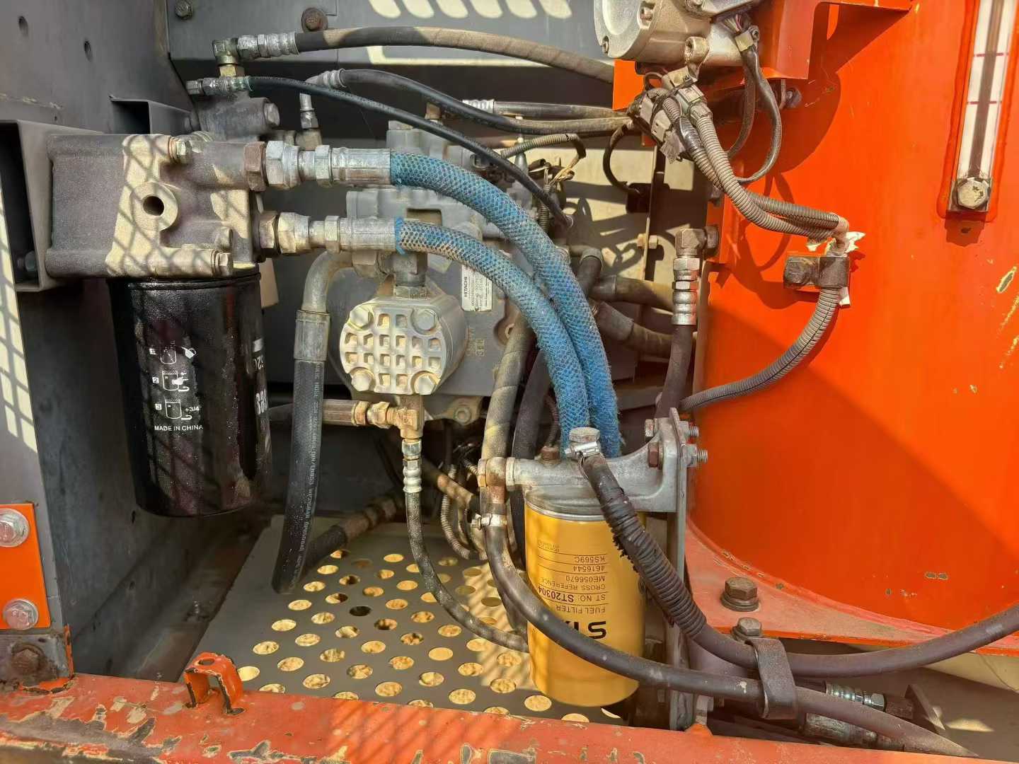 Used Hitachi ZX120 Excavator 2014 Model / 6