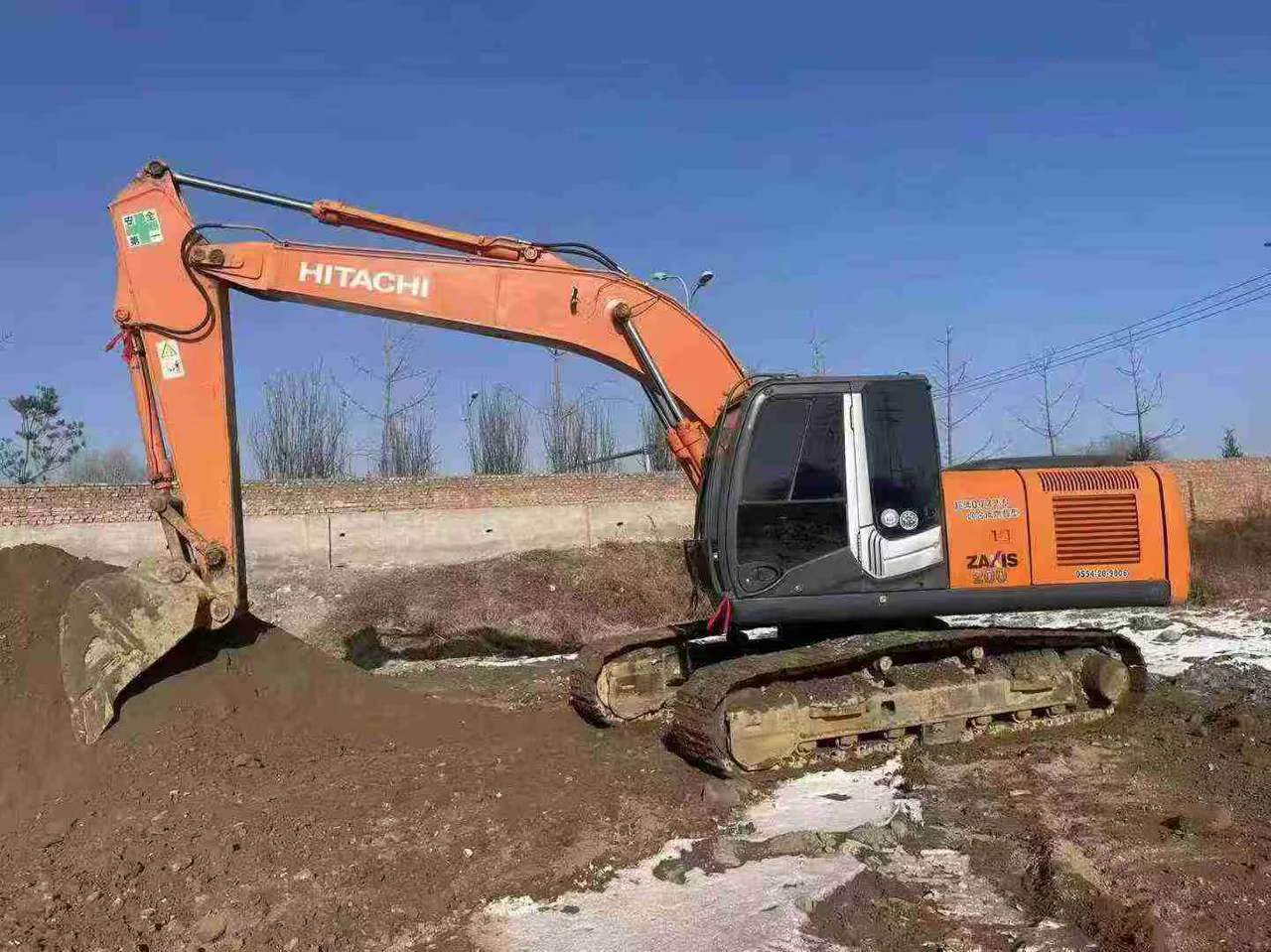 Used Hitachi ZAXIS200 Excavator 2016 Model / 2
