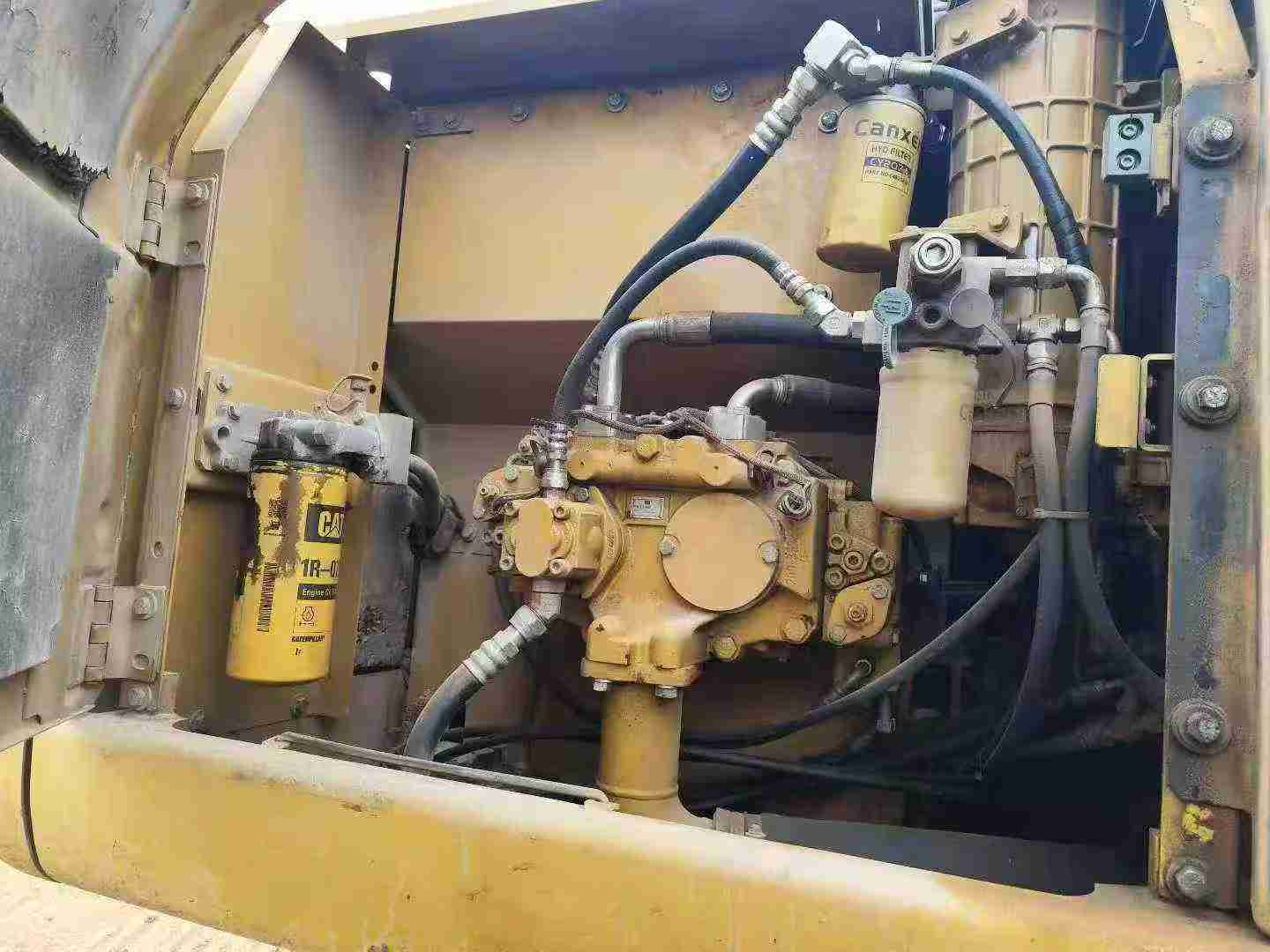 Used Caterpillar 320D Excavator 2016 Model / 4