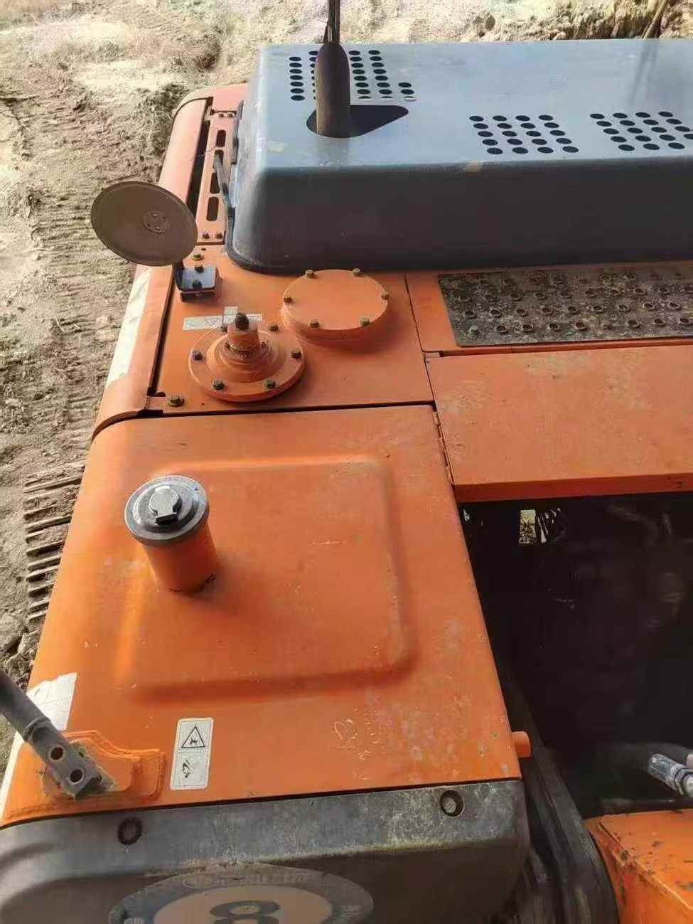 Used Hitachi ZX210LC-3G Excavator 2012 Model / 7