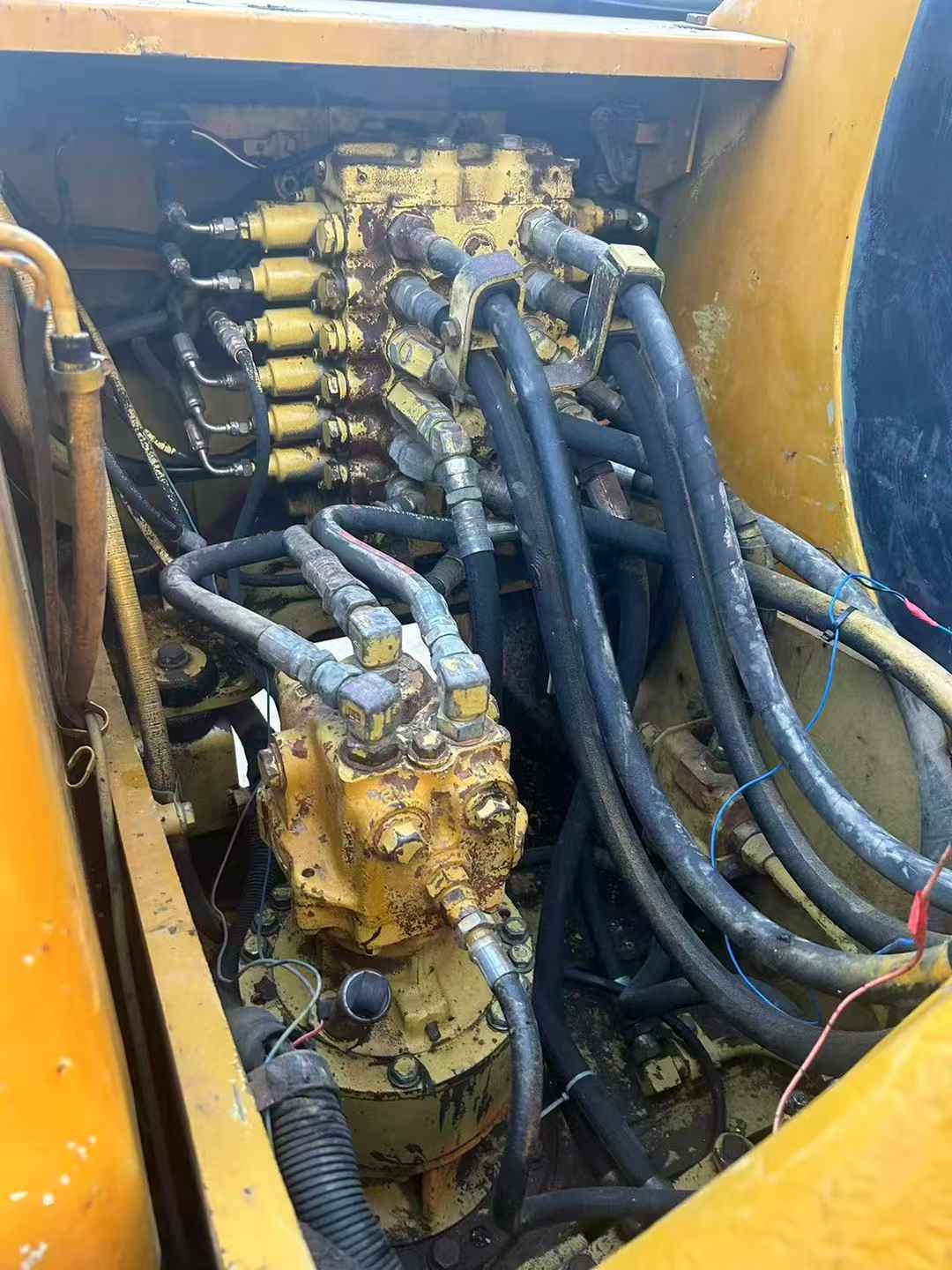 Used Komatsu PC120-6 Excavator 2016 Model / 3