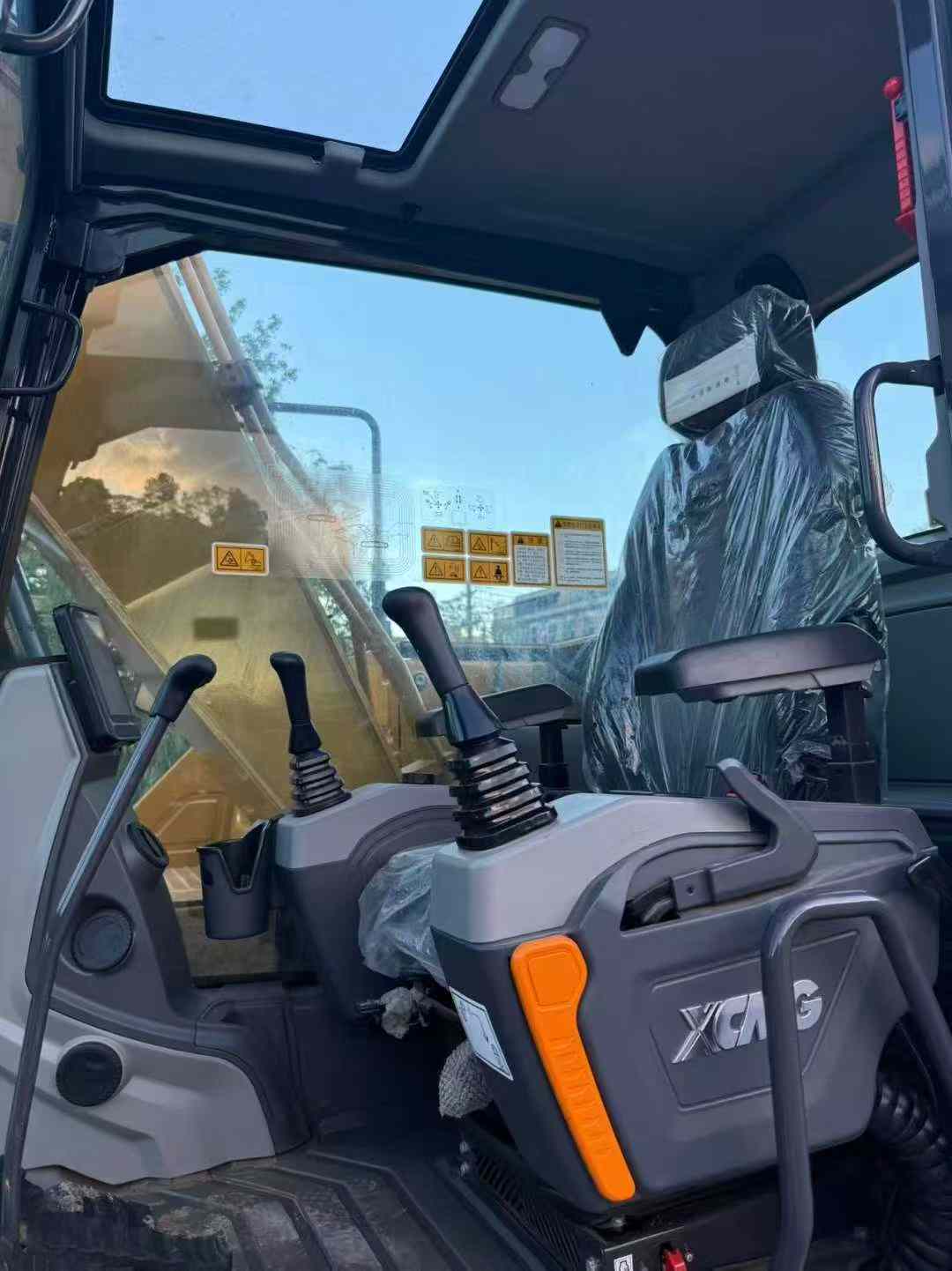 Used XCMG XE135GA Excavator 2024 Model / 5