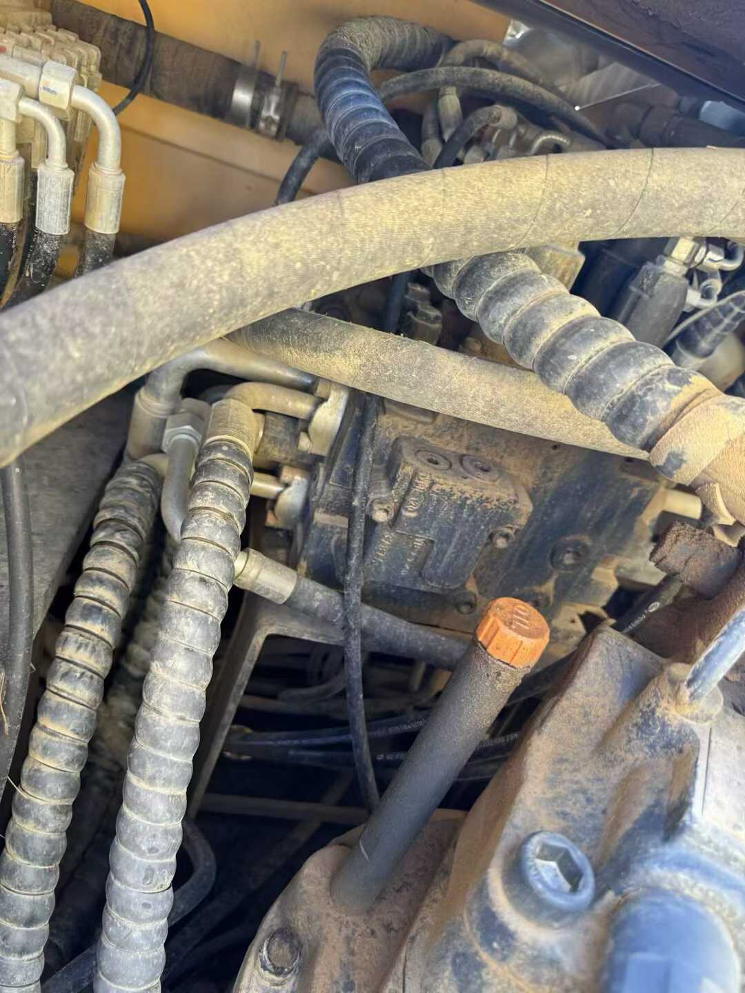 Used XCMG LW200 Excavator 2016 Model / 8