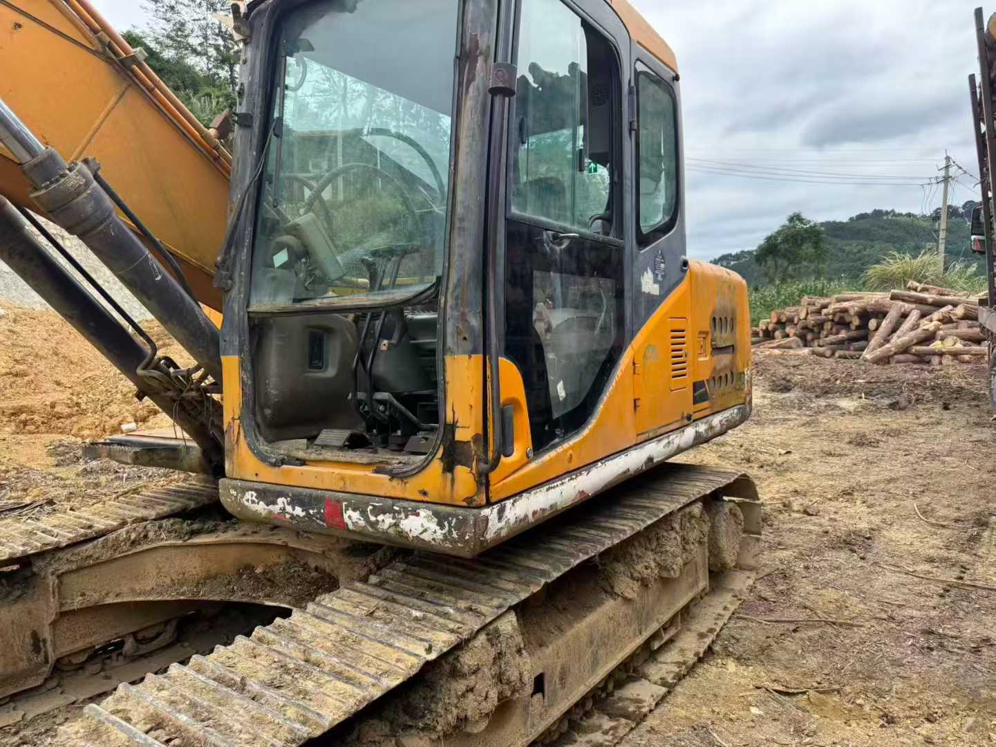 Used Sany SY135 Excavator 2016 Model / 2