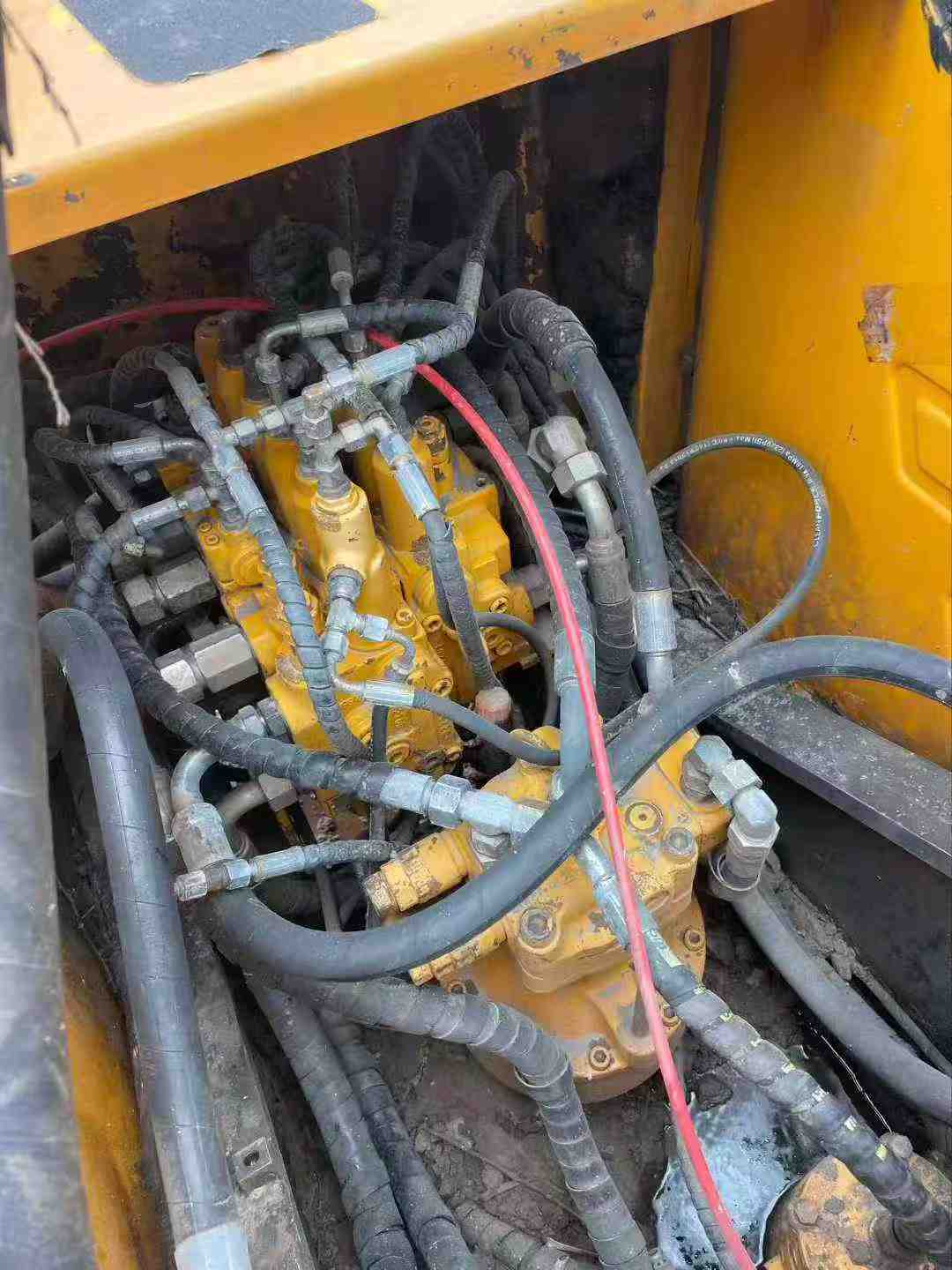 Used Sany SY135 Excavator 2016 Model / 3