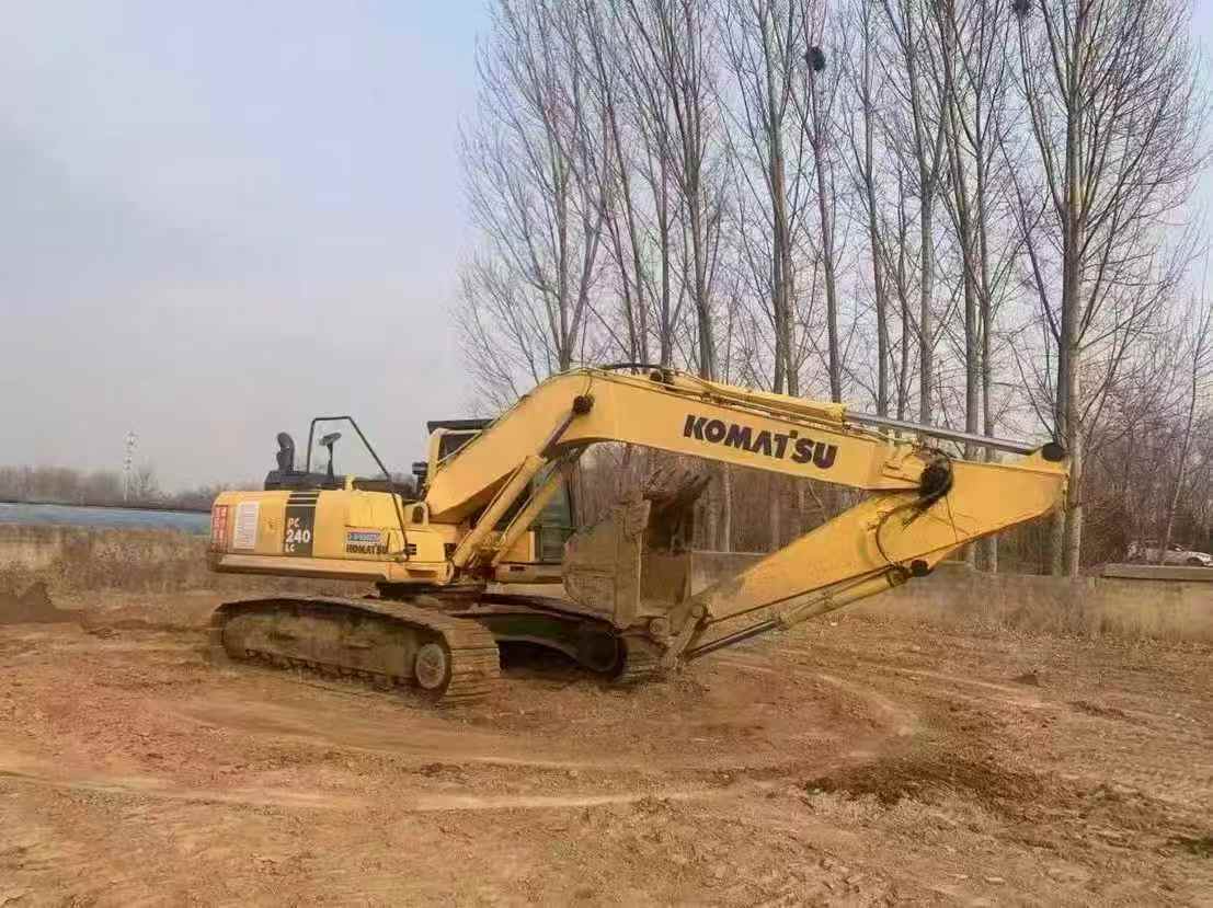 Used Komatsu PC240-11M0 Excavator 2016 Model / 3