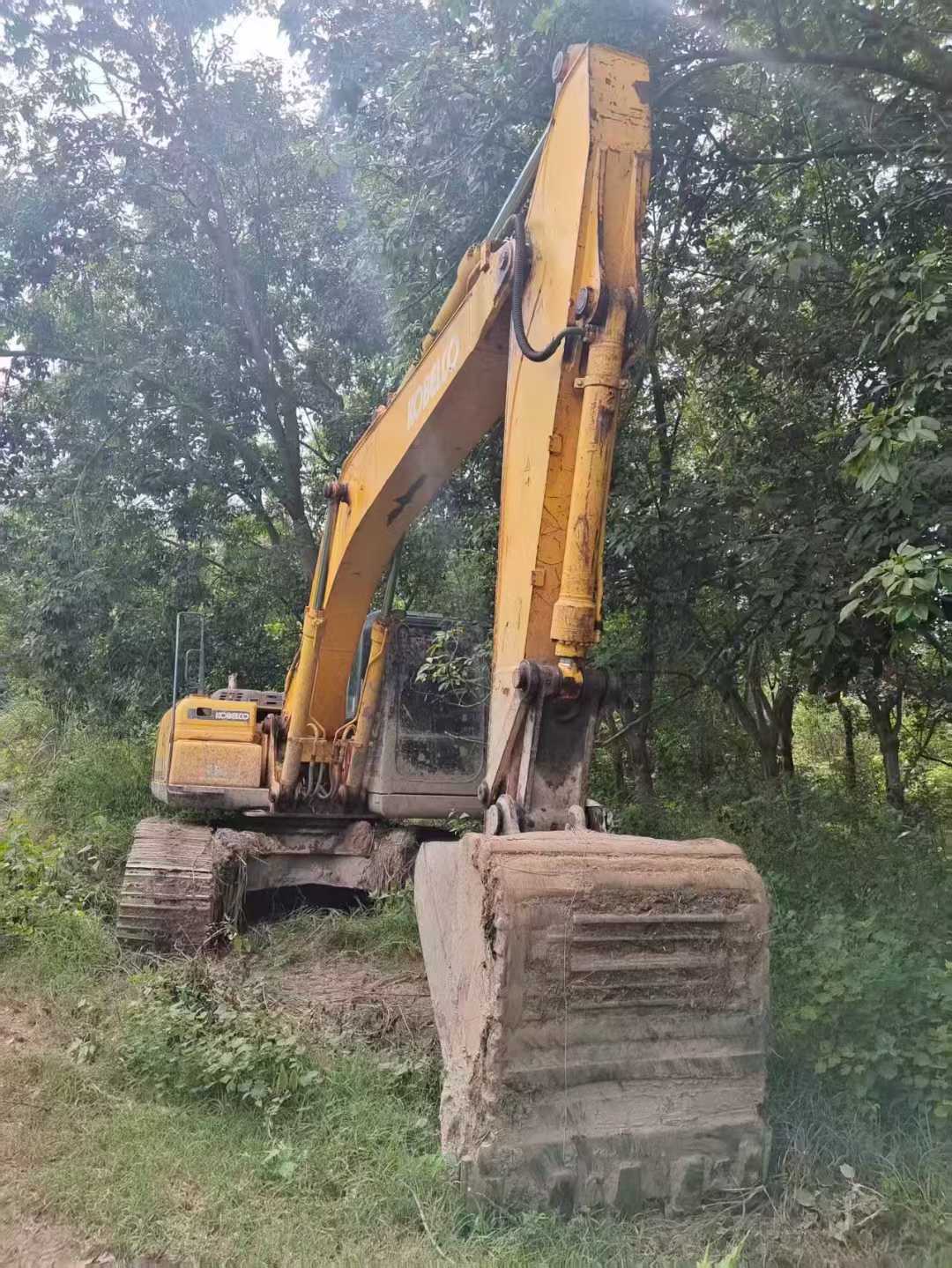 Used Kobelco SK210 Excavator 2016 Model / 2