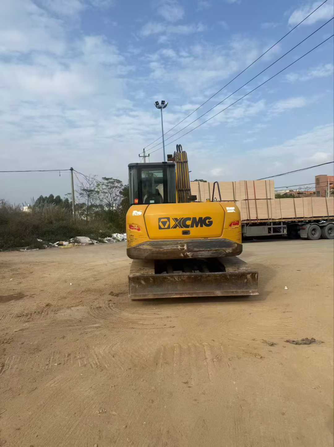 Used XCMG XE75WD Excavator 2021 Model / 5