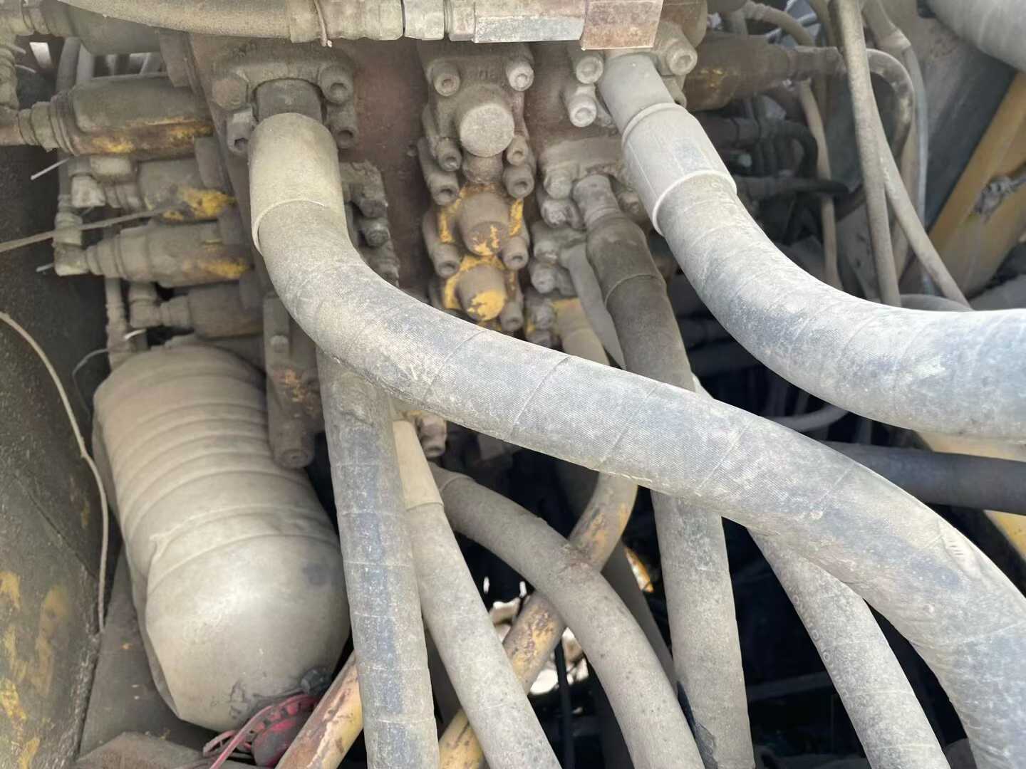 Used Komatsu PC200 Excavator 2016 Model / 4