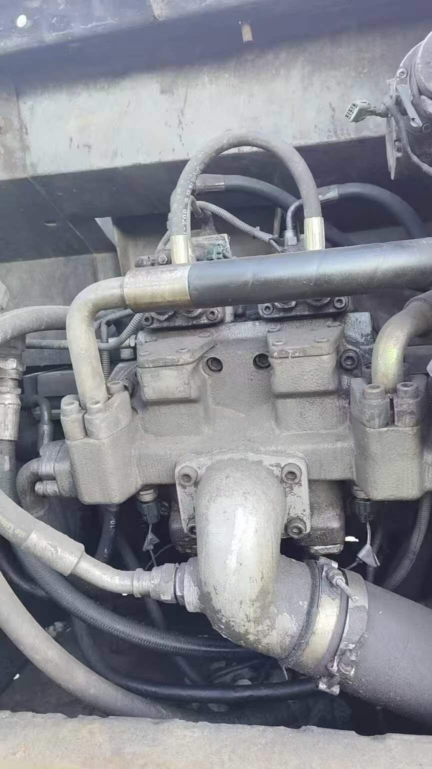 Used Hitachi ZAXIS200 Excavator 2016 Model / 4