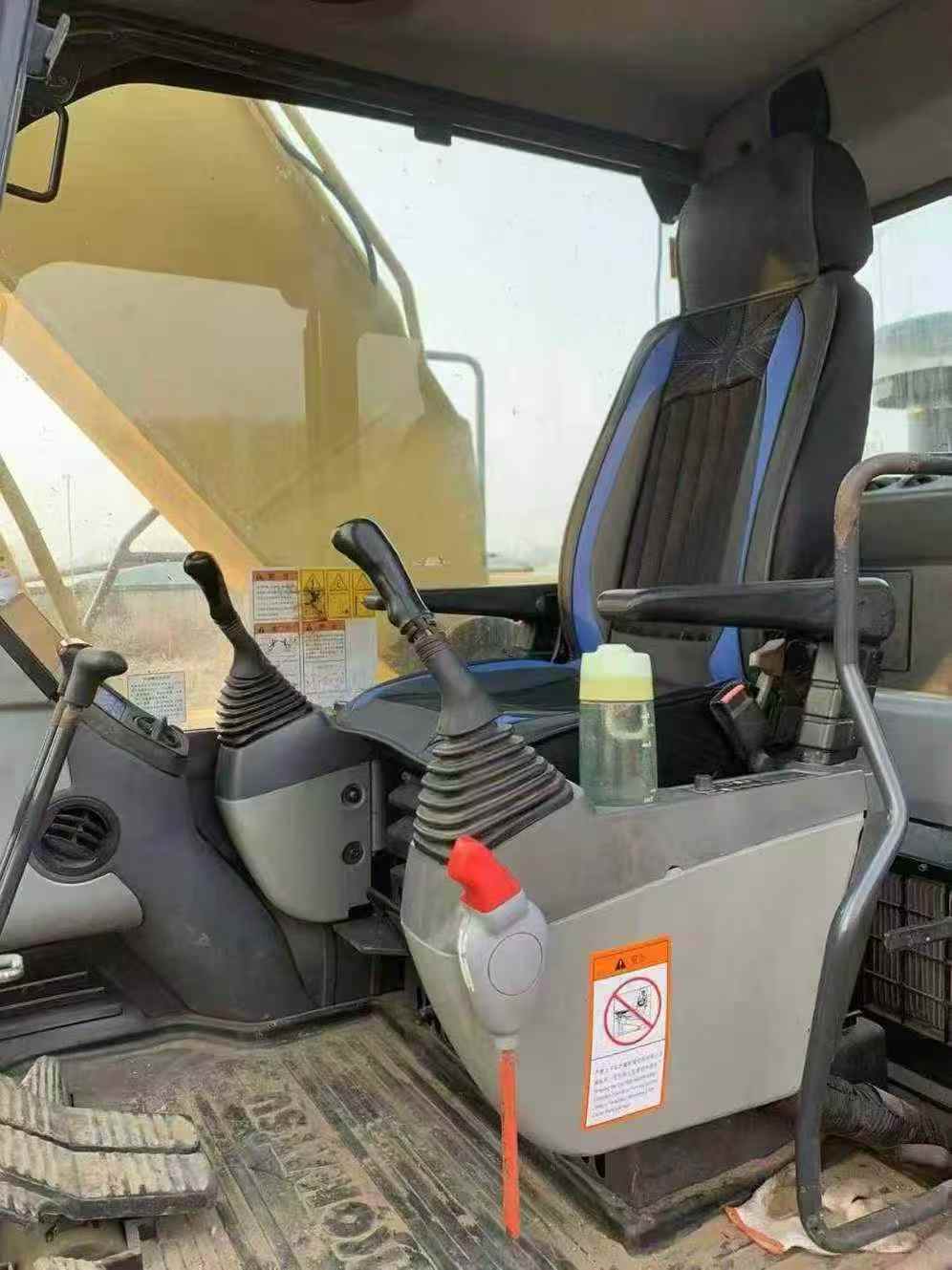 Used Komatsu PC240-11M0 Excavator 2016 Model / 5