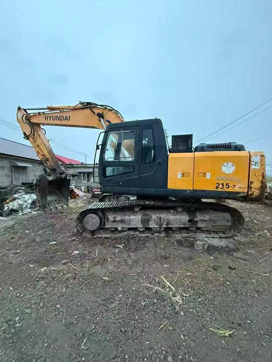 Buy Hyundai R215-7 Used Excavator / 1