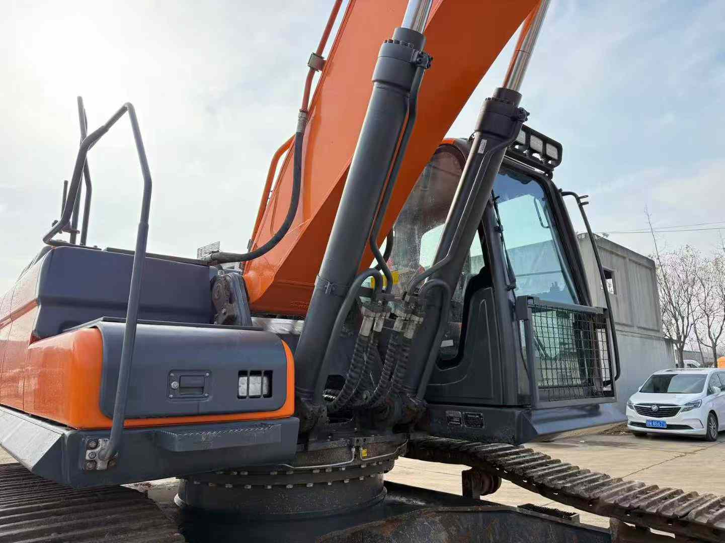 Used Doosan DX80 Excavator 2020 Model / 3