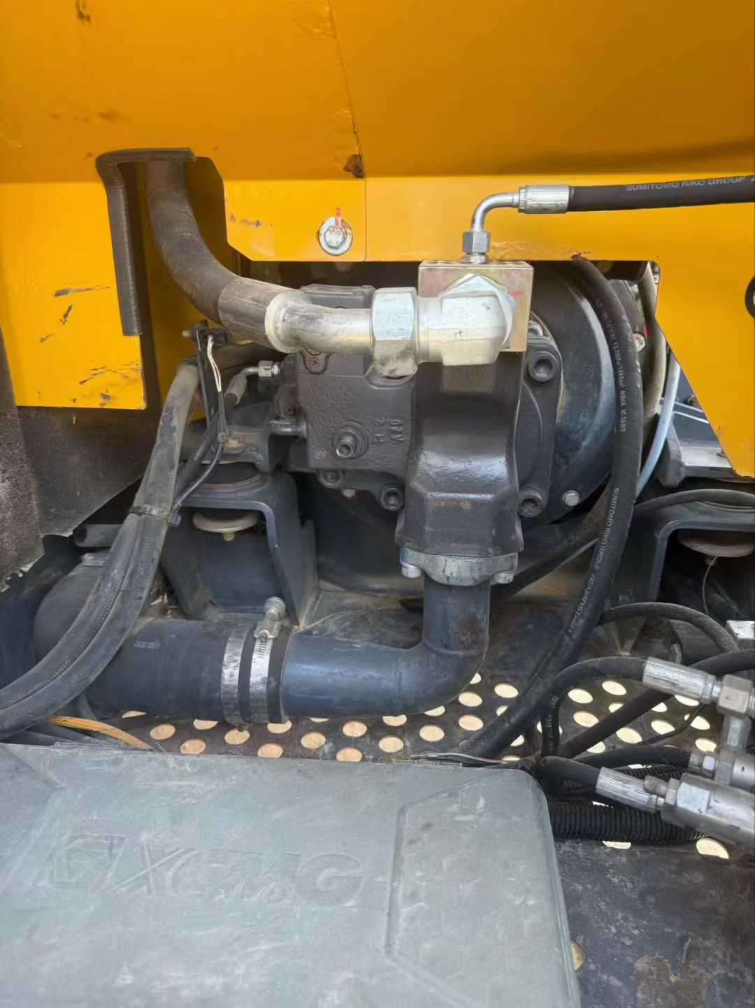 Used XCMG XE75WD Excavator 2021 Model / 7