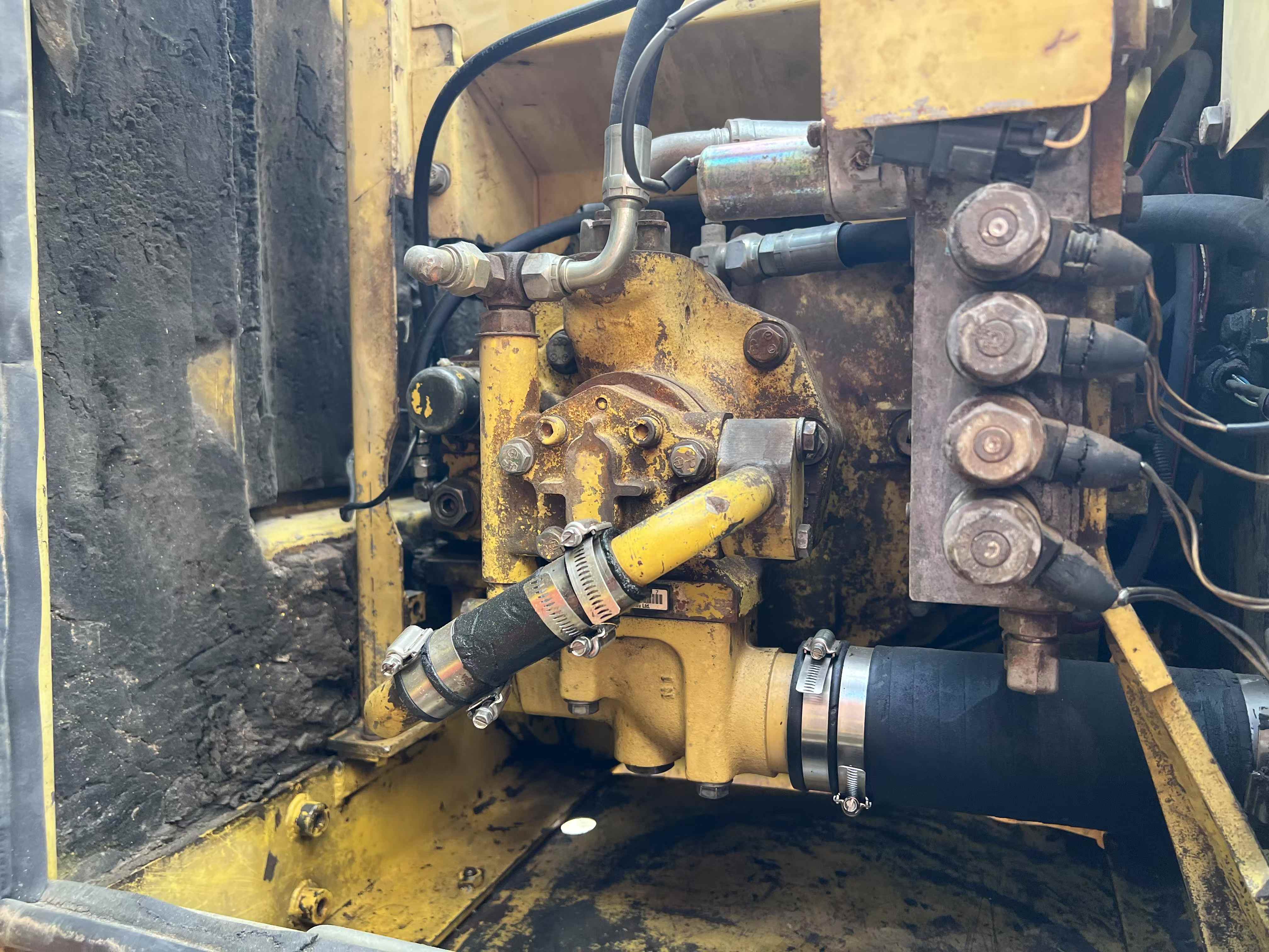 Used Komatsu PC120-6 Excavator 2016 Model / 8