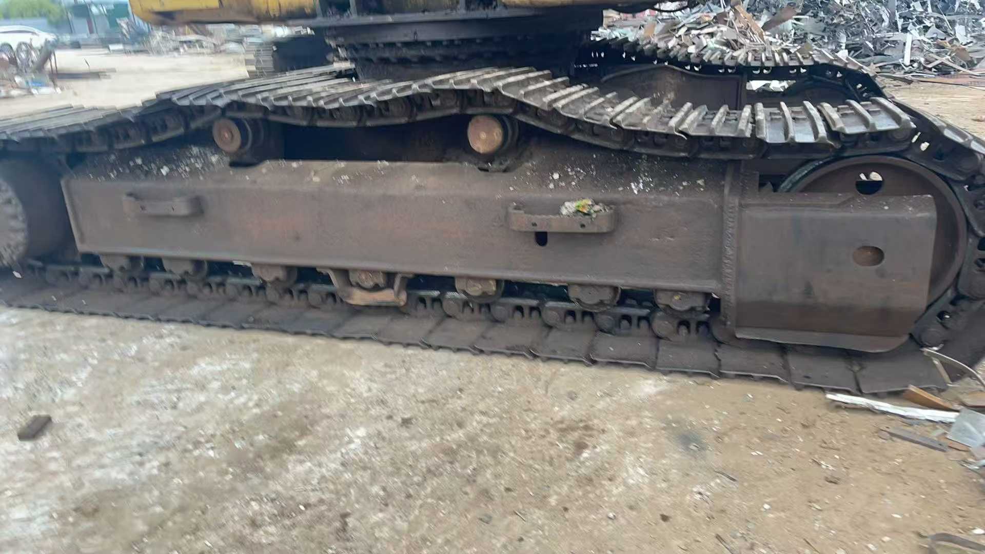 Used Komatsu PC200-6 Excavator 2016 Model / 7