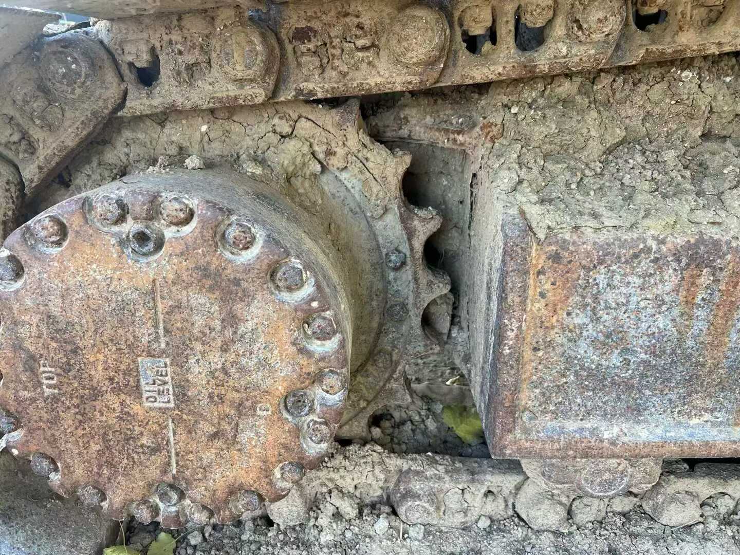 Used Komatsu PC210LC-8 Excavator 2011 Model / 4