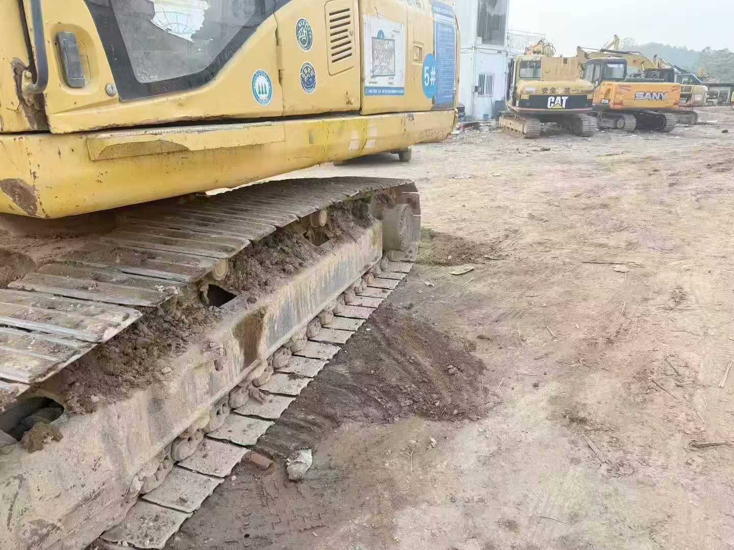 Used Komatsu PW200-7 Excavator 2016 Model / 3