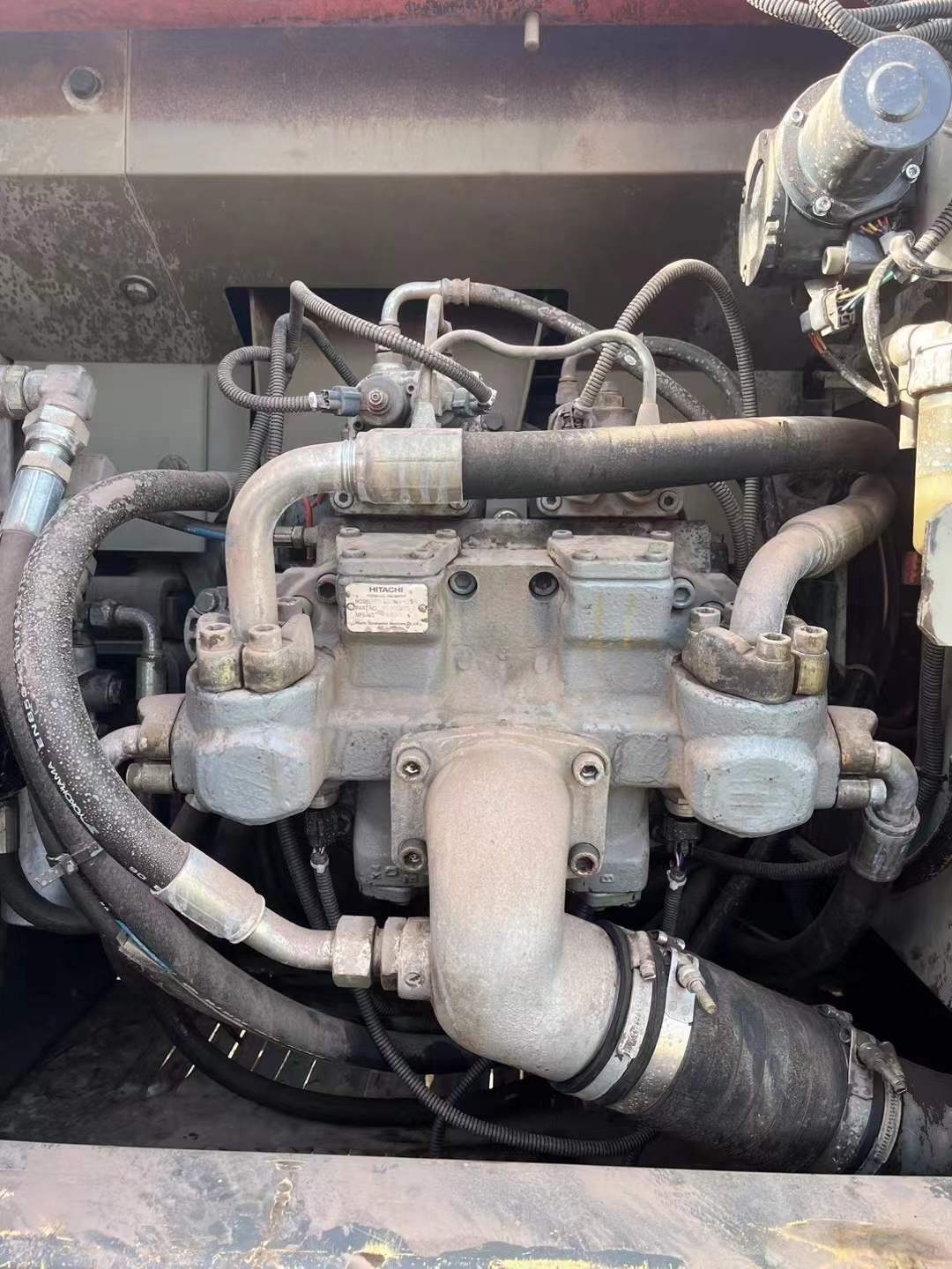 Used Hitachi ZX200-3G Excavator 2016 Model / 5