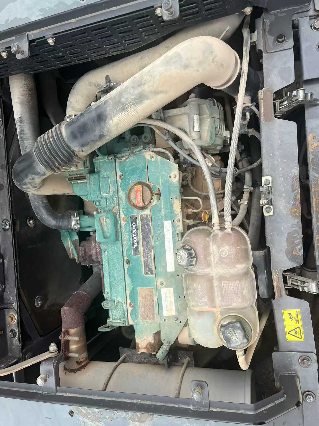 Used Volvo EC200 Excavator 2019 Model / 4