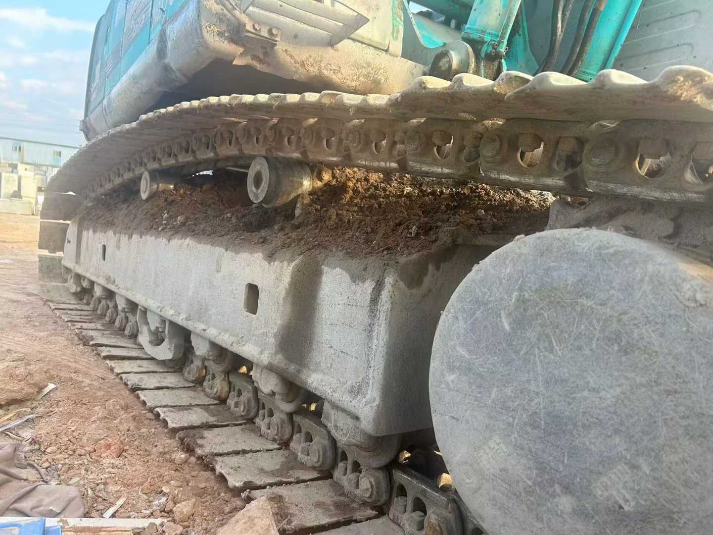 Used Kobelco SK200 Excavator 2016 Model / 3