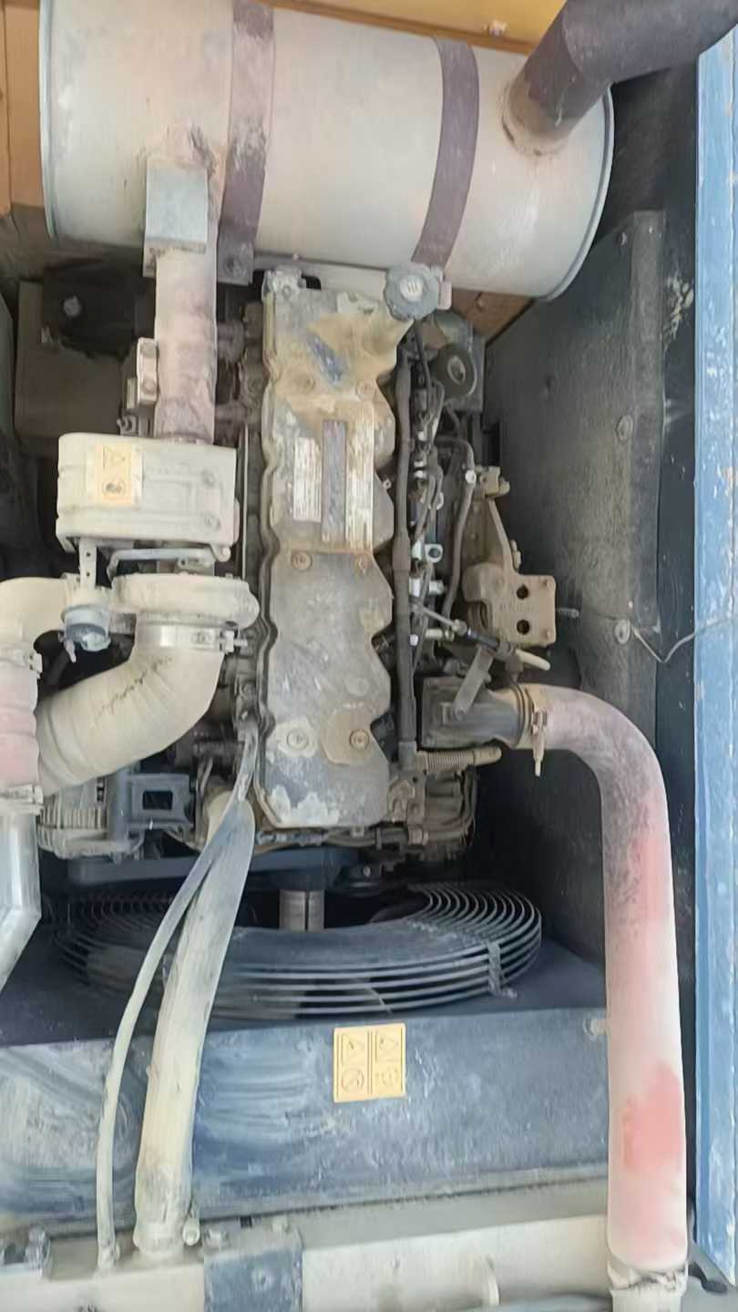 Used Hyundai R305LVS Excavator 2019 Model / 5