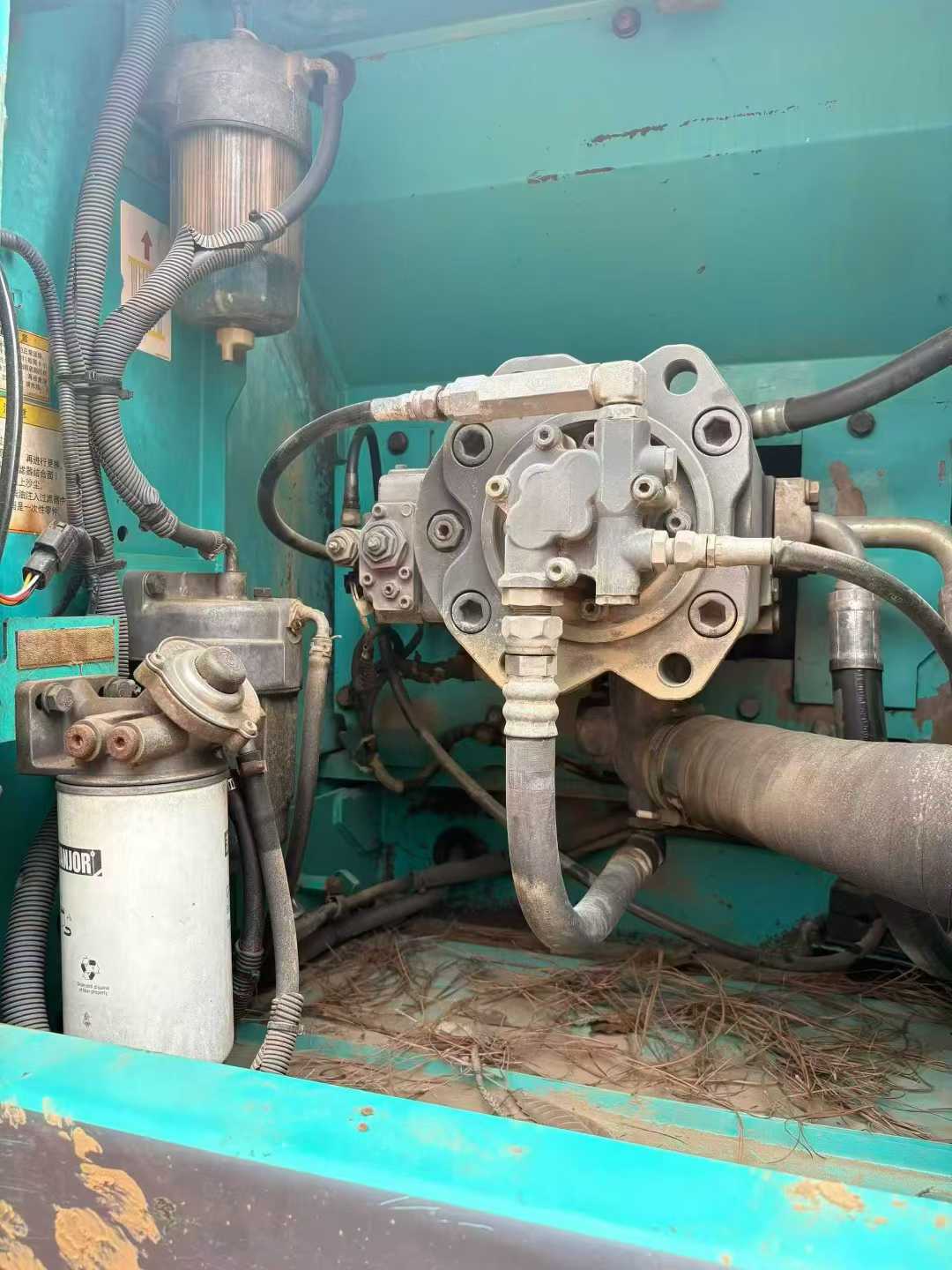 Used Kobelco SK210 Excavator 2011 Model / 6