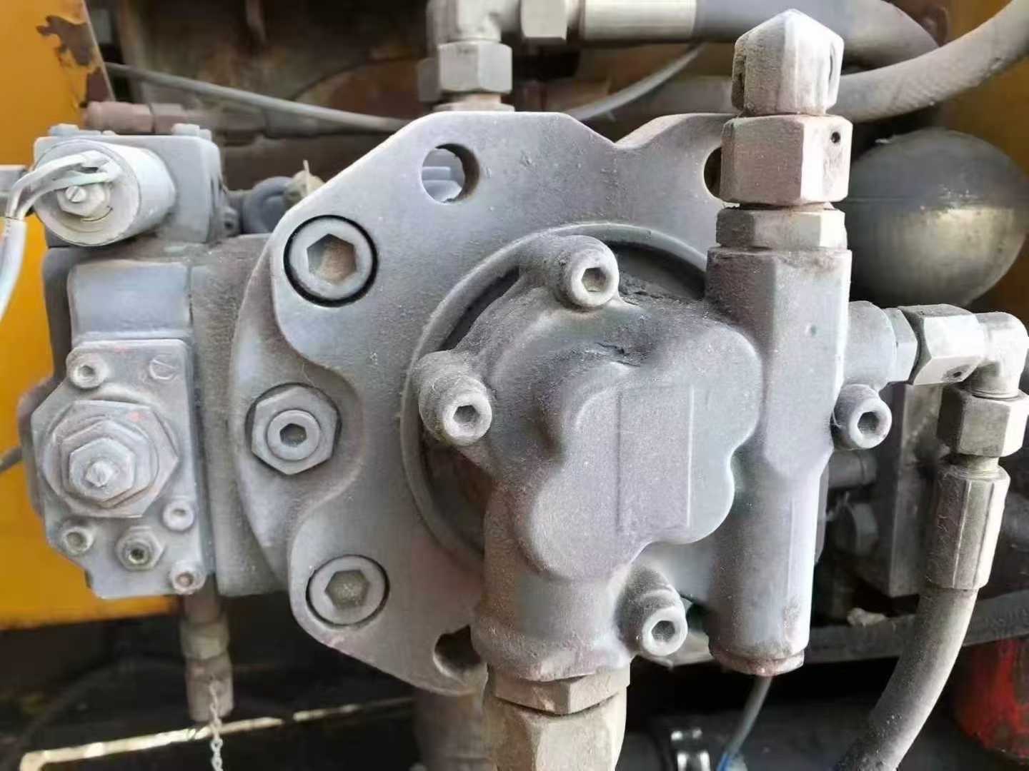 Used XCMG XE150 Excavator 2016 Model / 6