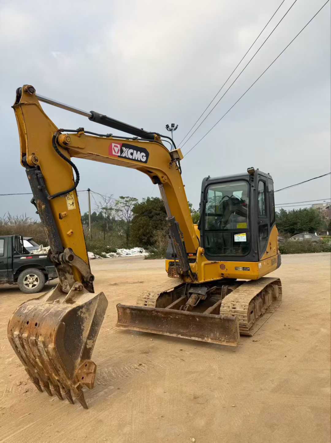 Used XCMG XE60 Excavator 2021 Model / 4