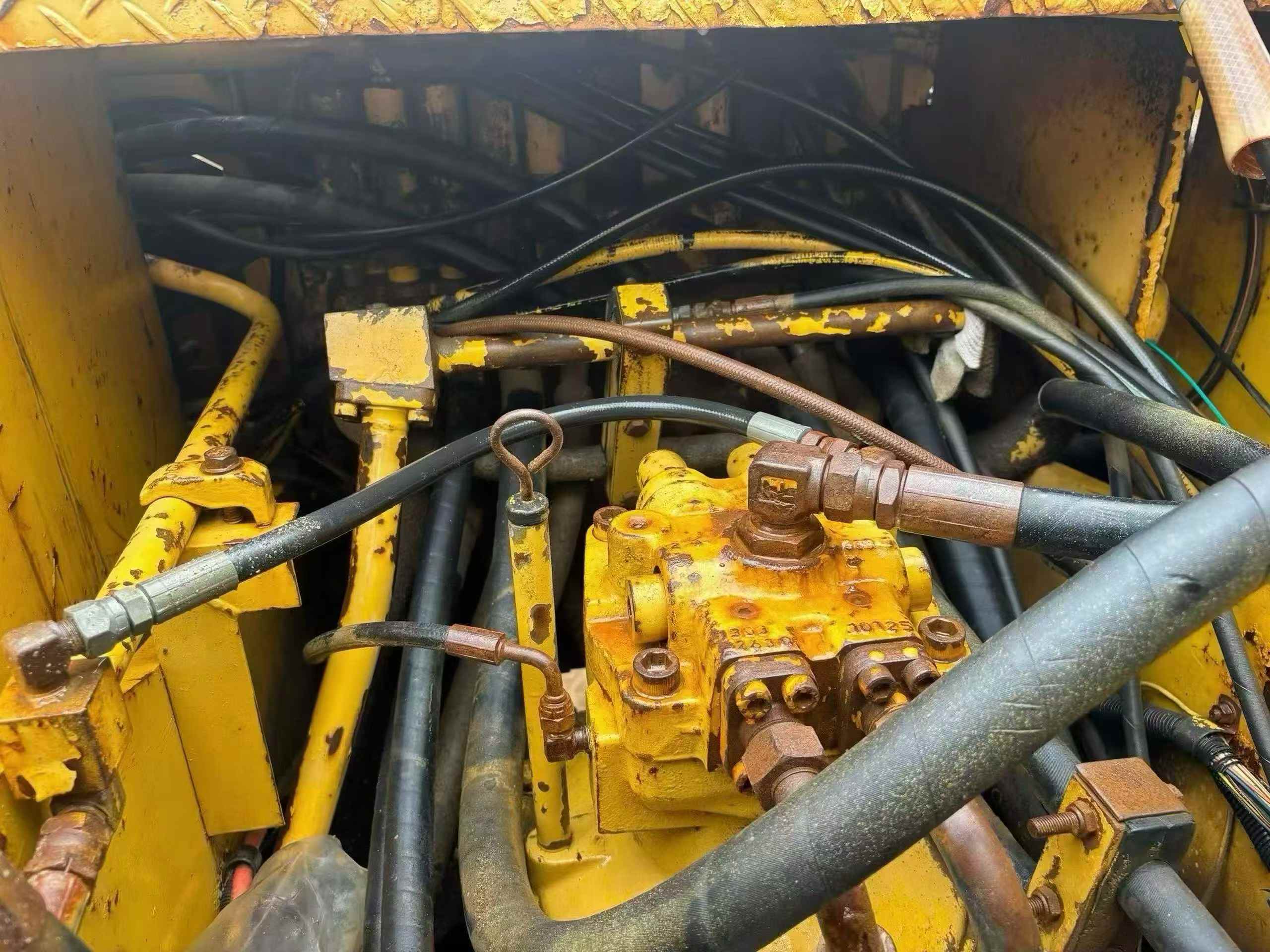 Used Caterpillar CT20 Excavator 2016 Model / 5